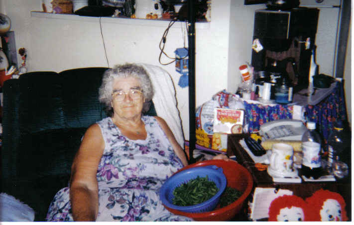 mom 3